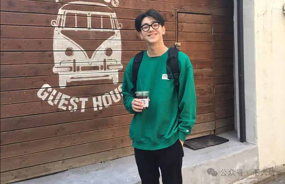 图片[1]-南润寿拍大尺度BL剧遭网暴，他回应：爱就是爱！-小蓝短视频