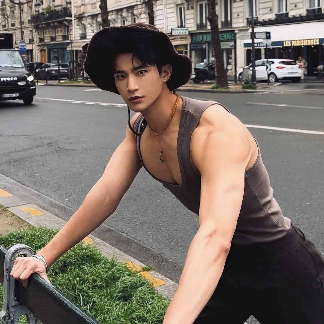 《封神2》还没上映，陈牧驰“室友”再次冲上热搜！-小蓝短视频