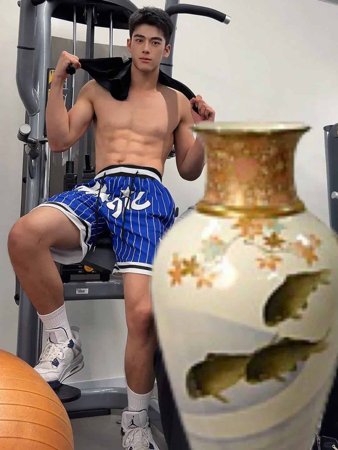 图片[30]-川味清秀小哥哥爆火！笑容治愈，22岁的成都男娃有点甜！-小蓝短视频