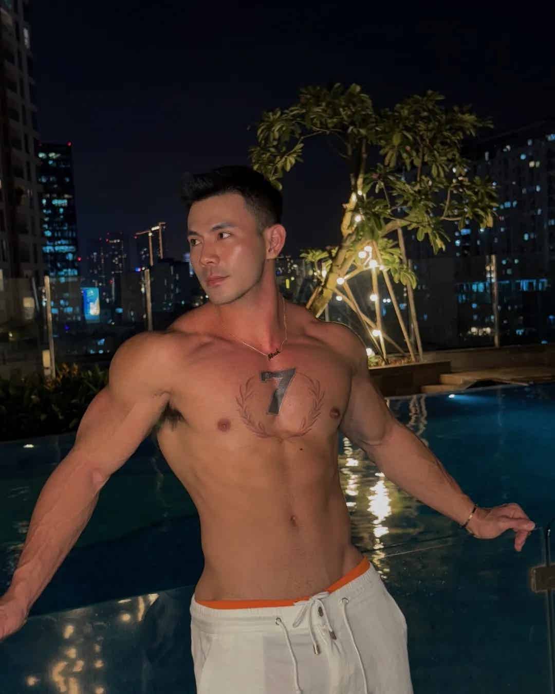 图片[21]-越南男模阮维海：从魅力男神到甜蜜日常，他的生活到底有多迷人？-小蓝短视频