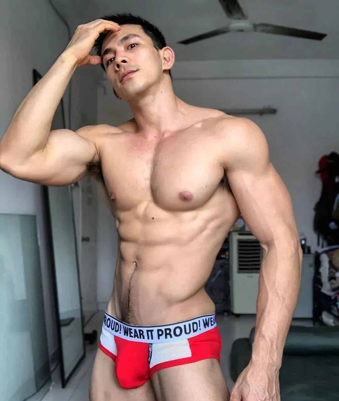 图片[34]-越南男模阮维海：从魅力男神到甜蜜日常，他的生活到底有多迷人？-小蓝短视频