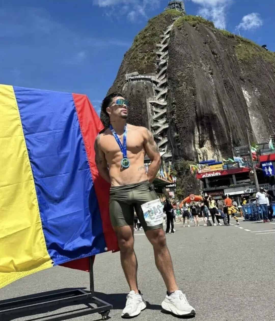 图片[4]-灰裤子，大实力藏不住！-小蓝短视频