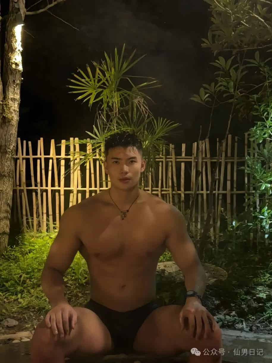 图片[11]-和人妖互动的189cm体育生找到了！网友直呼：看着就厉害……-小蓝短视频