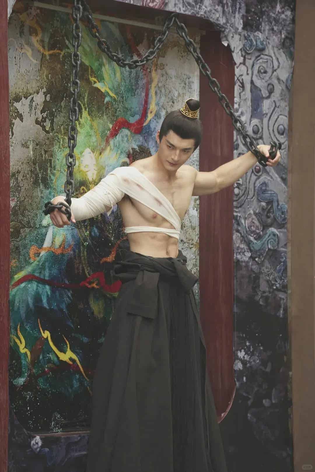 图片[31]-郑翔自拍腹毛旺盛私照流出真好看，大长腿太粗壮了！-小蓝短视频