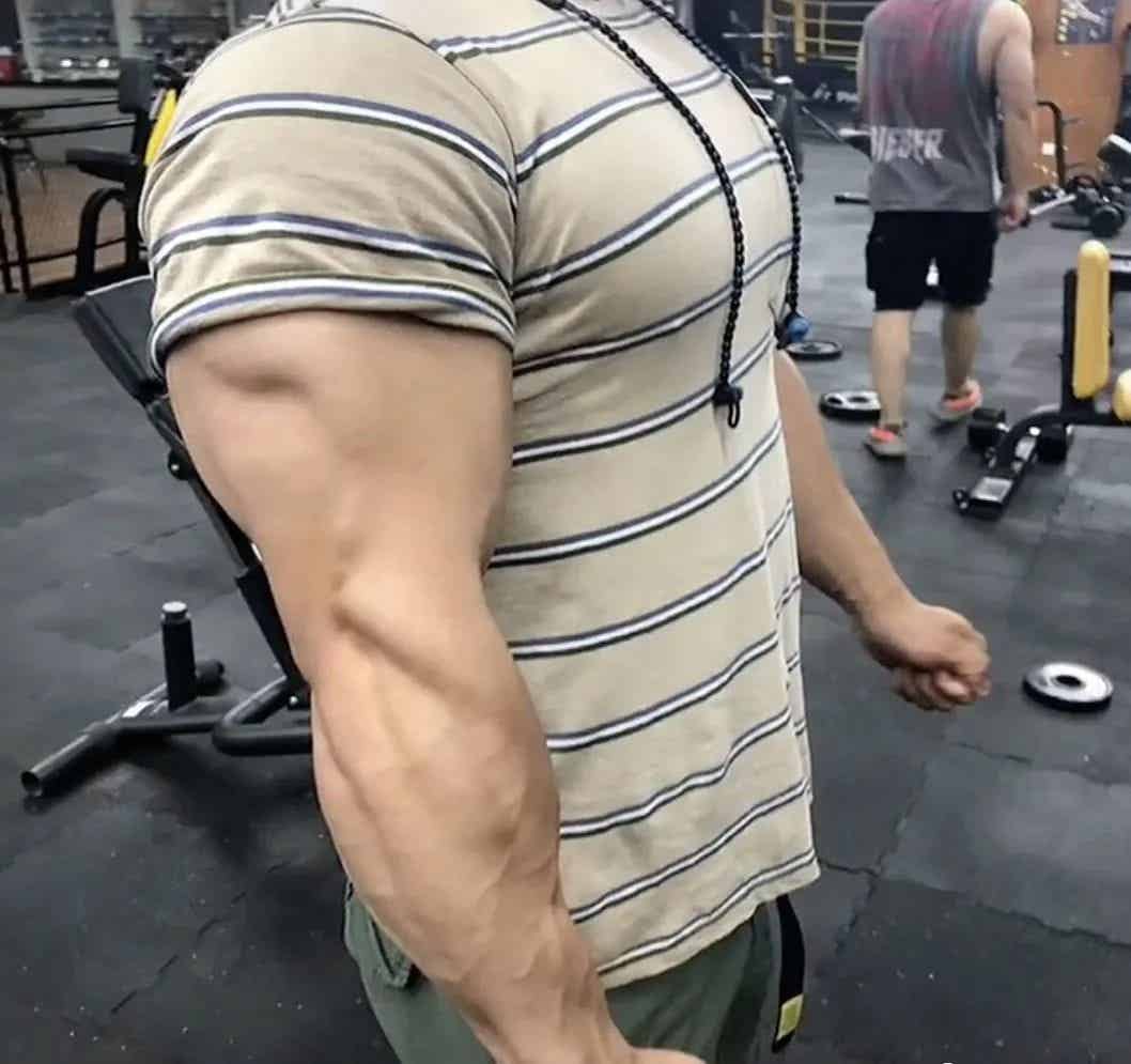 图片[12]-183CM寸头医生脱掉正装白大褂，实力让网友尖叫！-小蓝短视频