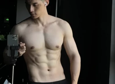 成都0都想掰弯的寸头西北硬汉子？长的太大、了！！