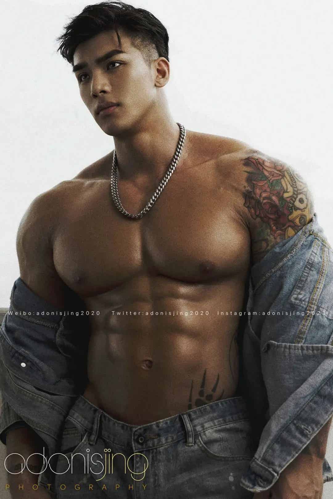 图片[18]-摄影师刘京的男人们，宽肩细腰翘臀是标配-小蓝短视频