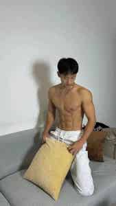 图片[16]-黑皮小哥玩划艇腹肌太美，广西小伙从不让人失望！-小蓝短视频