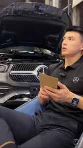 图片[8]-壹臣？又火了？穿正装皮鞋卖车的超帅销售！-小蓝短视频