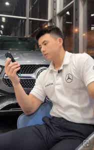 图片[13]-壹臣？又火了？穿正装皮鞋卖车的超帅销售！-小蓝短视频