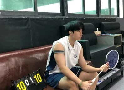 185白袜体育生，白袜长腿太诱惑，属于男大的时代来啦........