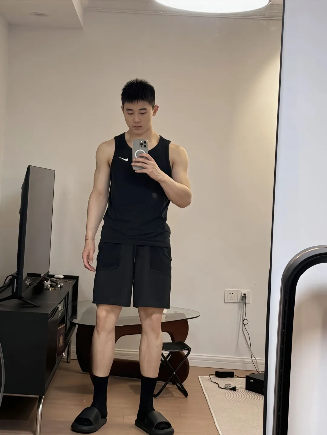 图片[14]-有片又有料！棒球服紧身胶衣，上海22岁薄肌男神来袭!-小蓝短视频