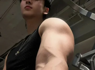 辽宁鲨鱼腹肌奶凶奶凶阳光健身大男孩!