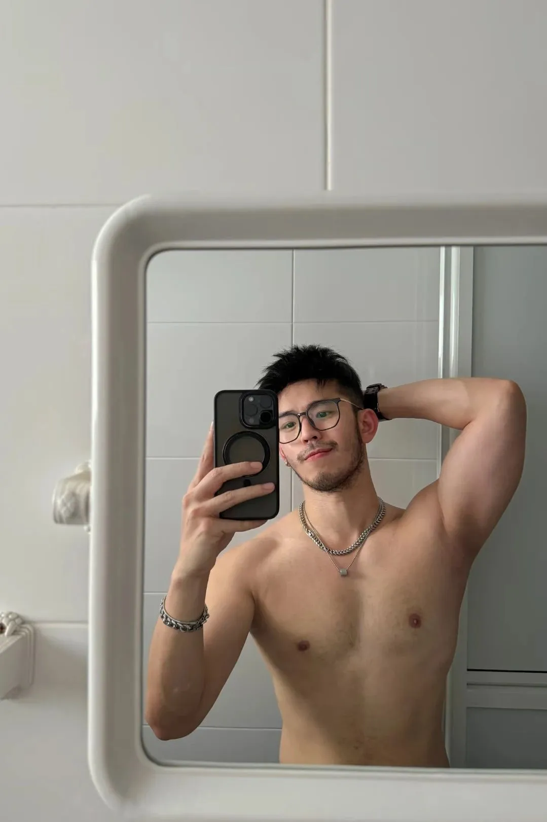 图片[5]-他今年35岁了！你敢信吗？！-小蓝短视频