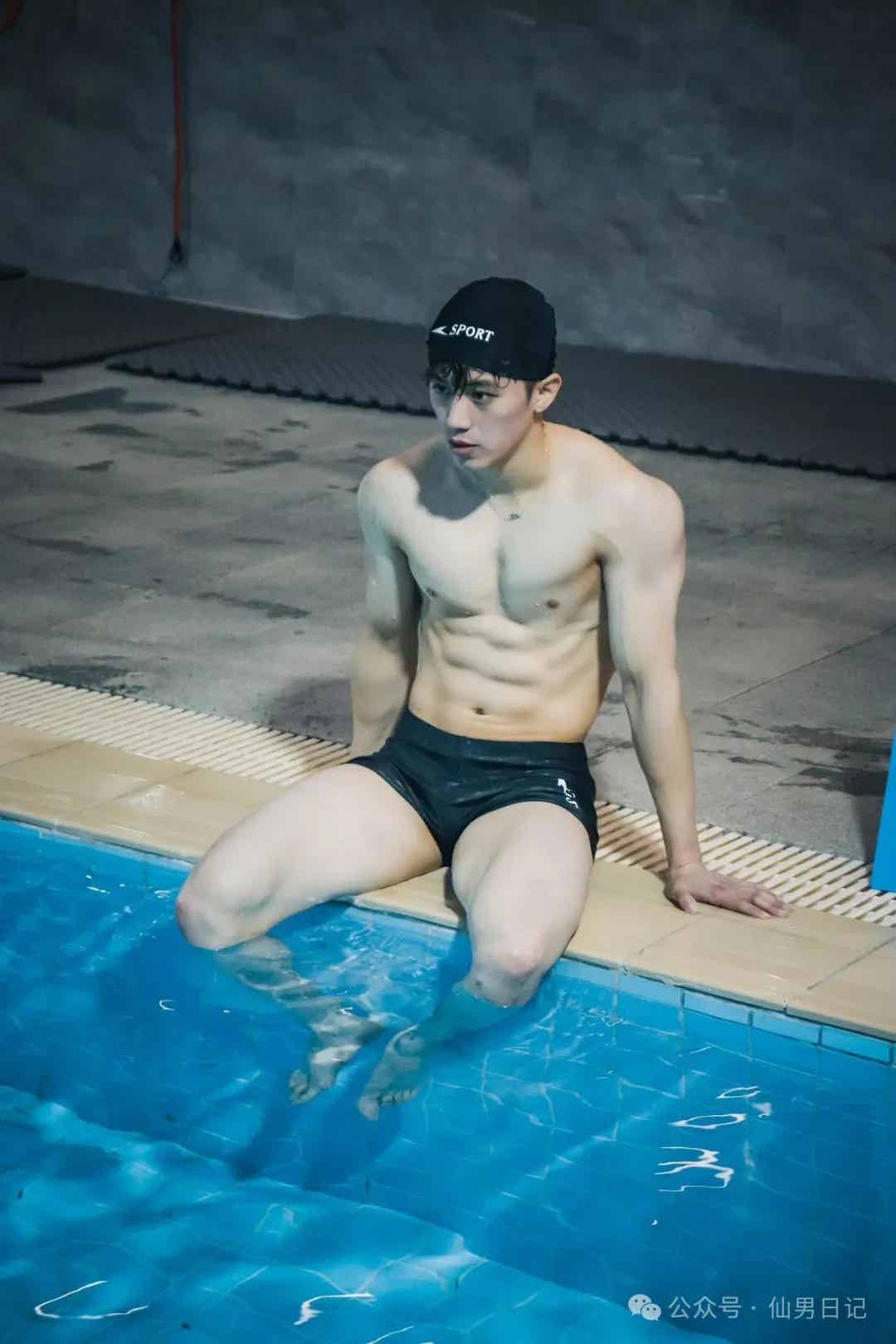 图片[6]-北体大四体育生各种被拍，网友直呼：不像第一次！-小蓝短视频