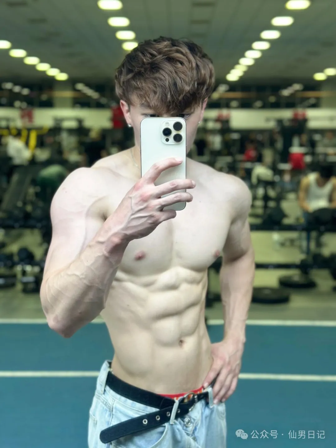 图片[20]-北体大四体育生各种被拍，网友直呼：不像第一次！-小蓝短视频