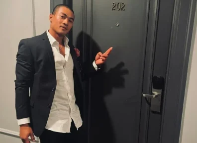 182cm黑皮肌肉修理工，男友力爆棚!