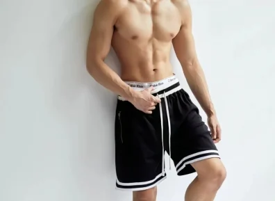 192cm少年感肌肉帅哥,大鼻子伴郎哥哥!