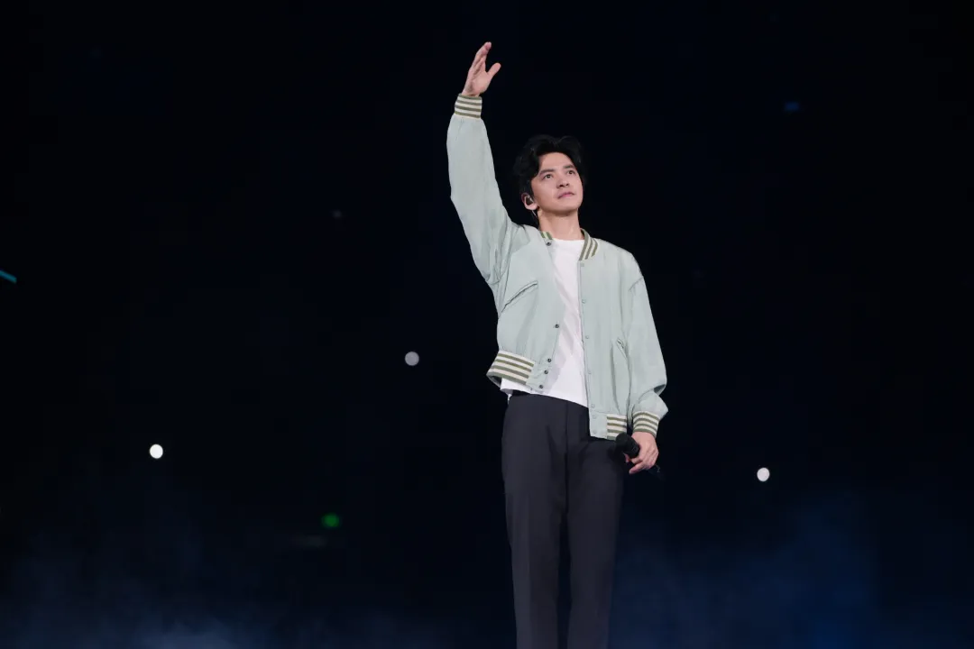 图片[3]-内娱有自己的“叔圈天菜”！年过五十，依旧很抢手-小蓝短视频