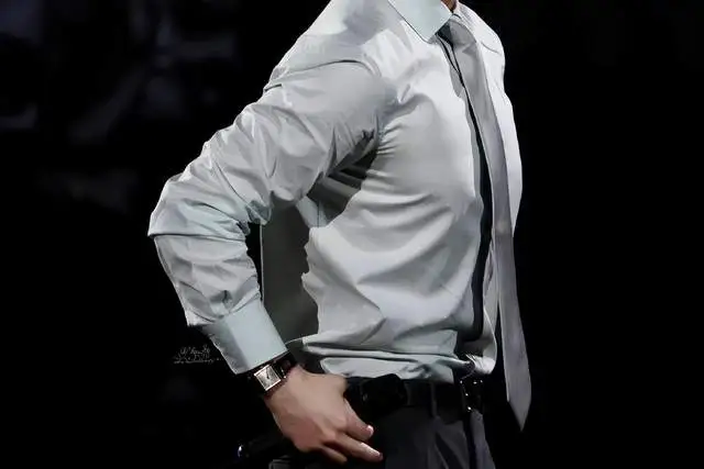 图片[9]-内娱有自己的“叔圈天菜”！年过五十，依旧很抢手-小蓝短视频