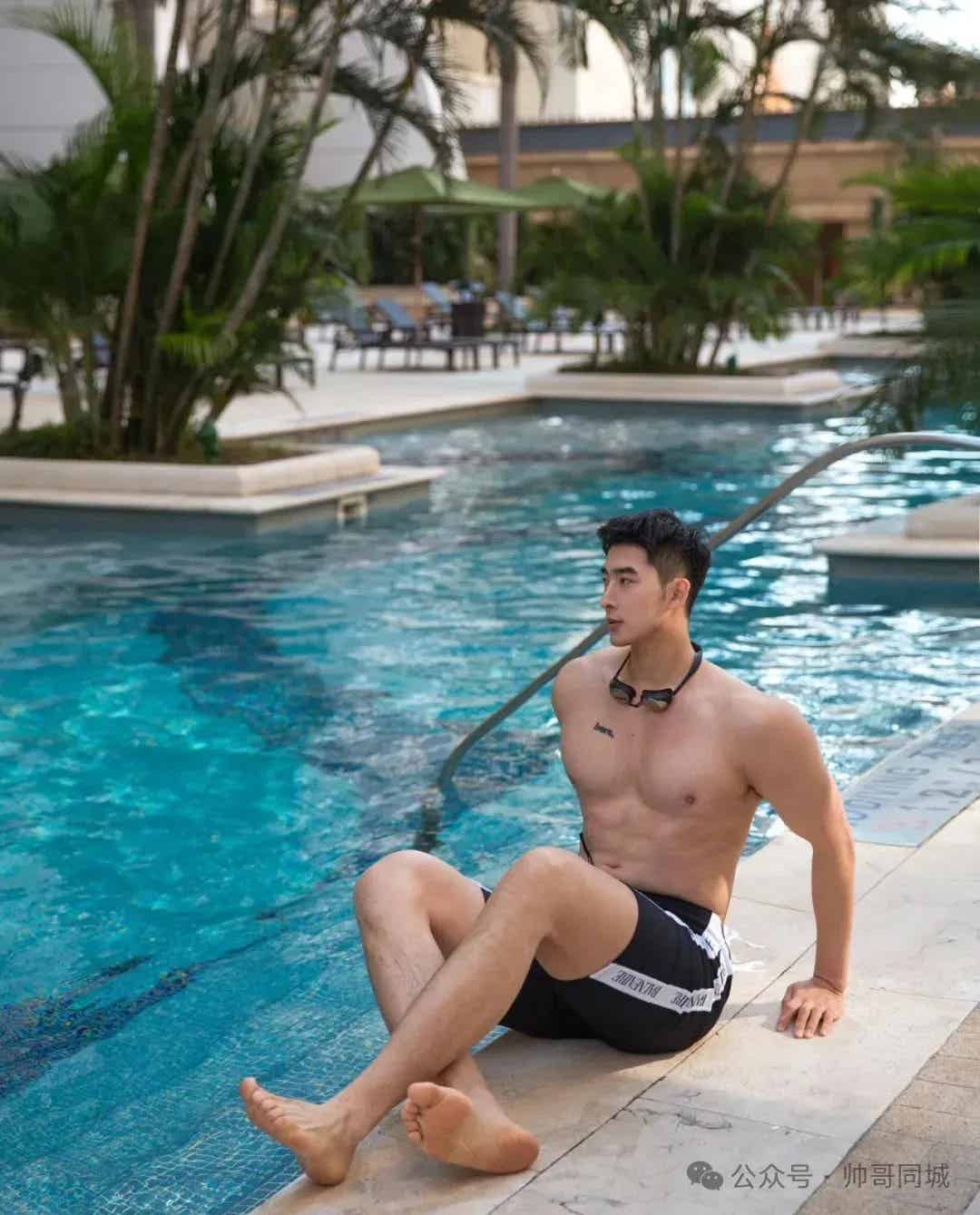 图片[8]-186cm潜水帅哥狙击来袭，身材绝了!-小蓝短视频