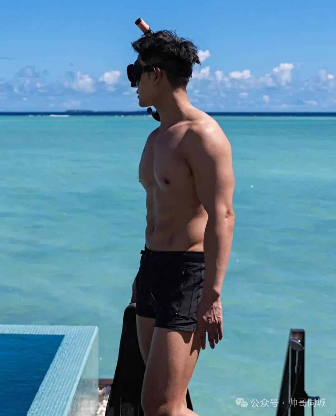 图片[10]-186cm潜水帅哥狙击来袭，身材绝了!-小蓝短视频