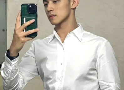 男生“两边掏空”发型清爽帅气，建议试试这3款，剪完不帅你打我