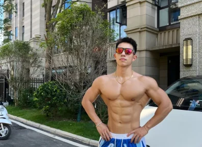 八块腹肌肌肉睡美人超绝了!