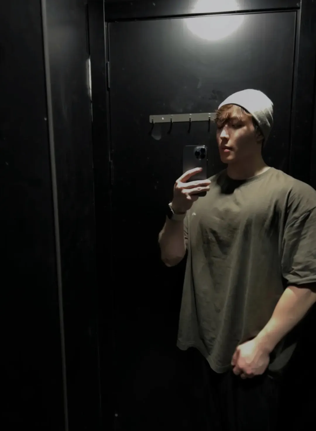 图片[17]-男模肌肉线条绝了，侧脸帅到舔屏！-小蓝短视频