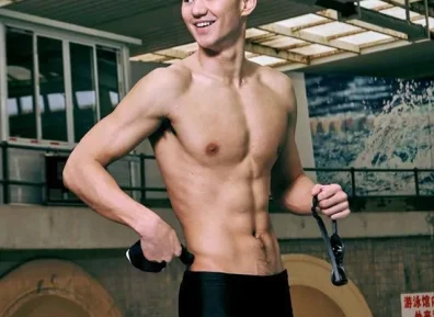 2024宁泽涛拍男色写真大片，！这腹毛太好看了！