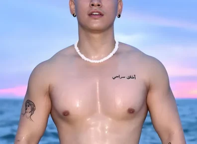男生剪“露额”发型干净帅气,这3款时髦造型,新年值得尝试!