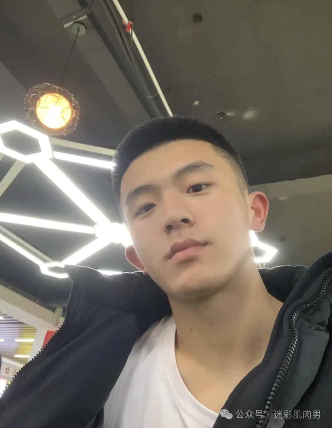 图片[8]-山东05年体育生185CM穿粉色短裤，谁能拒绝这实力！-小蓝短视频