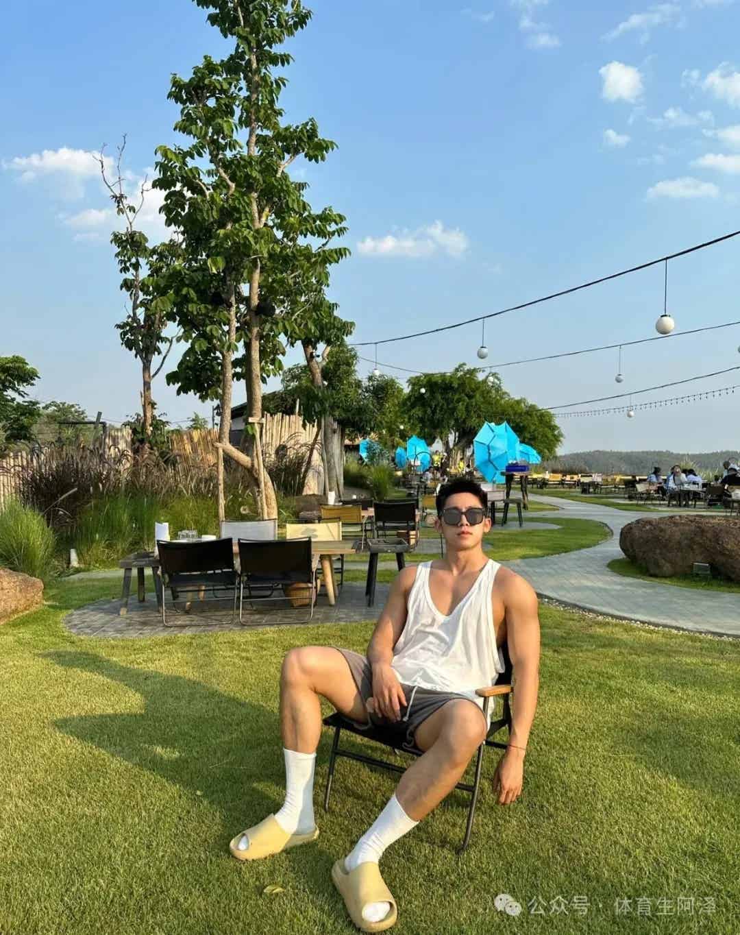 大包粗腿巧克力腹肌体育生,山东猛1的含金量有多高......-小蓝短视频