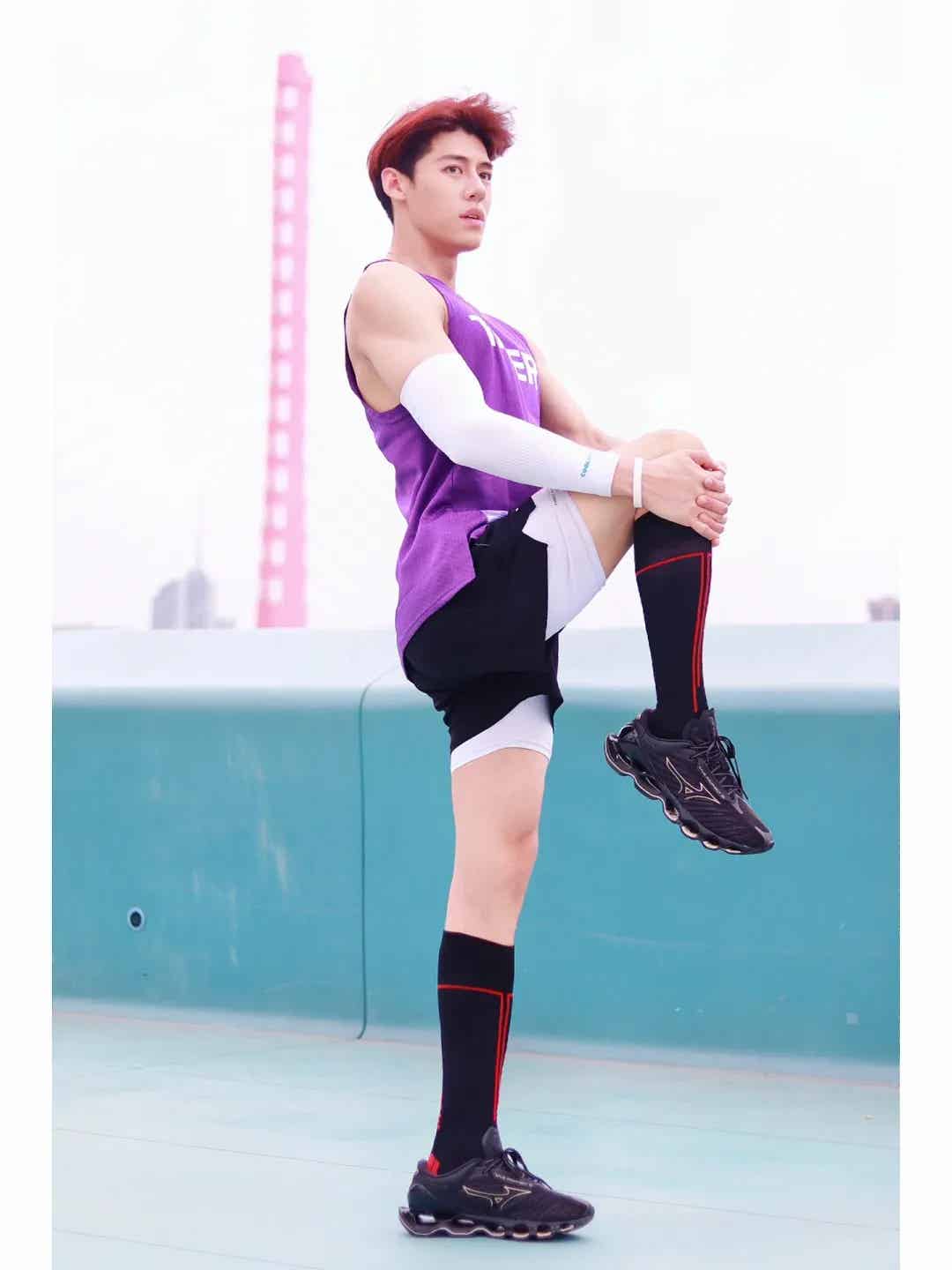 图片[2]-从球场到时尚圈，他的切换之间，穿梭在激情与时尚的交汇处！-小蓝短视频