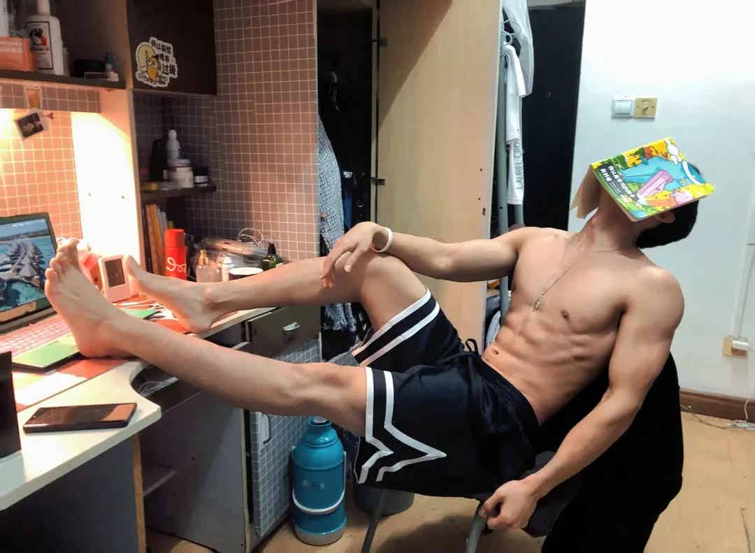 图片[17]-从球场到时尚圈，他的切换之间，穿梭在激情与时尚的交汇处！-小蓝短视频