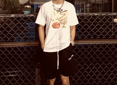 成都又一枚寸头腹肌宝藏小哥!