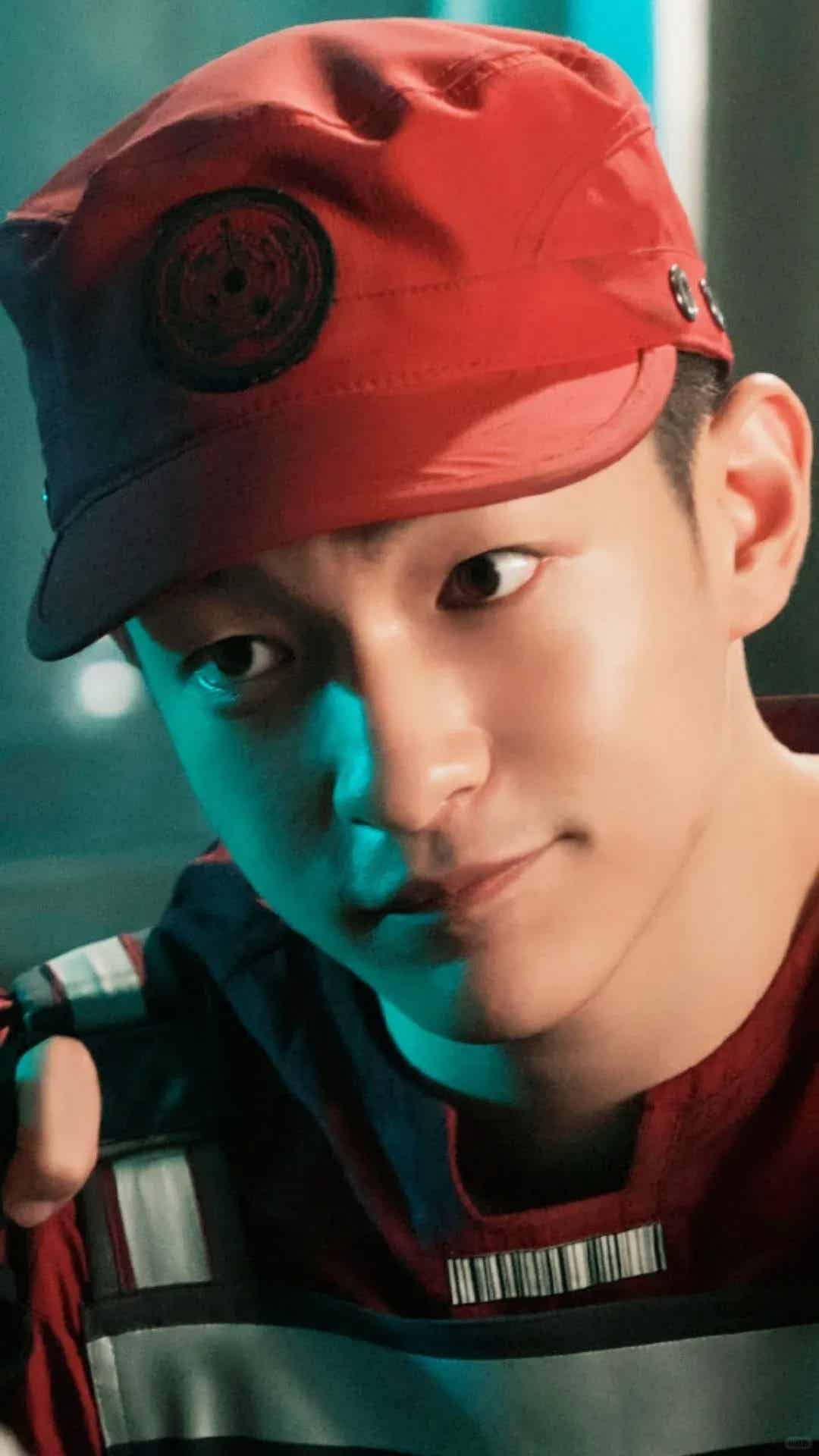 图片[22]-黑料越猛，荷尔蒙越炸？屈楚萧的“男德粉碎机”人设，戳中的是什么嗨点？-小蓝短视频