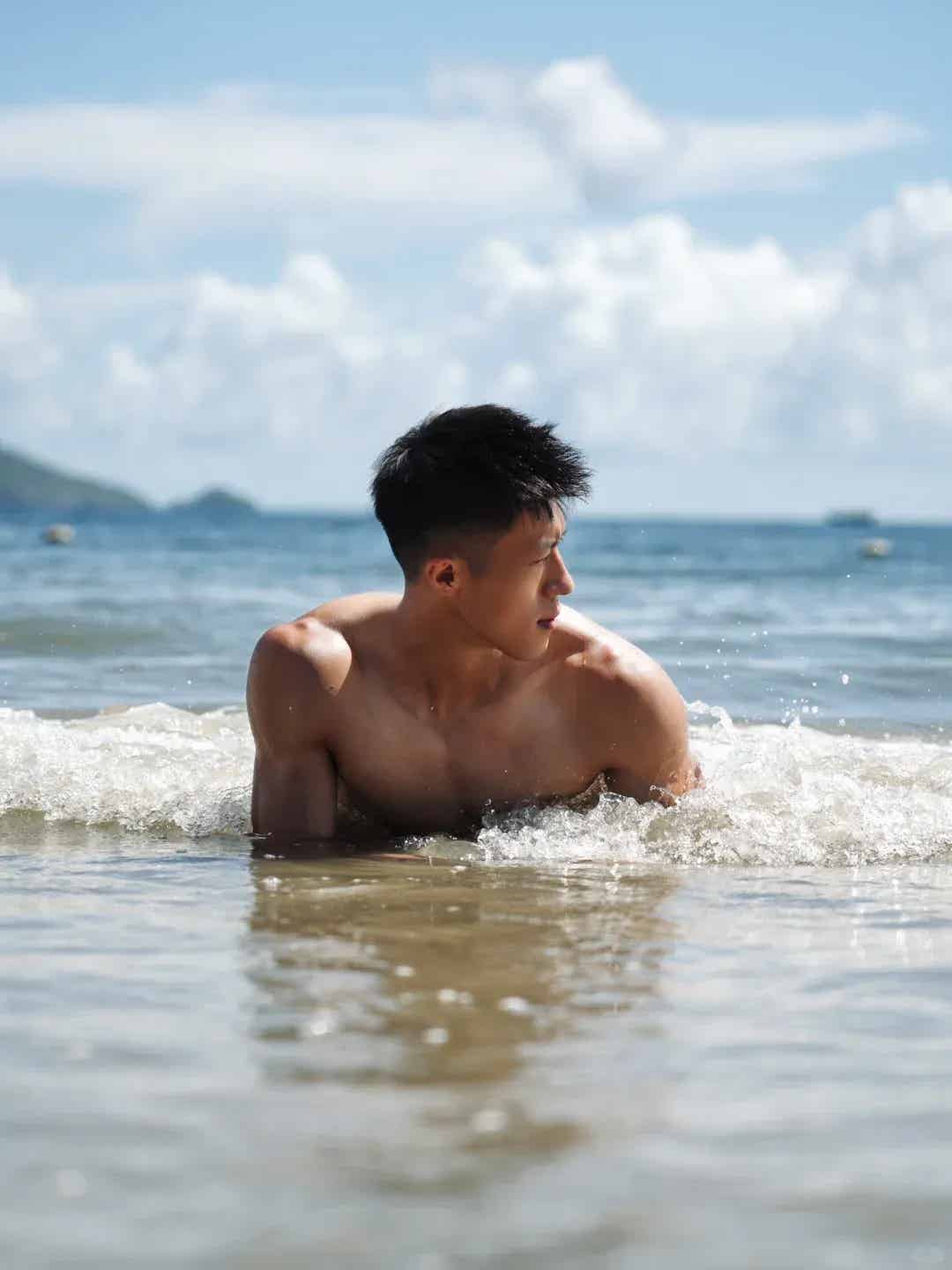 图片[5]-新年特辑｜珠江边那位红衣少年，是老天爷给岭南的冬日情书-小蓝短视频