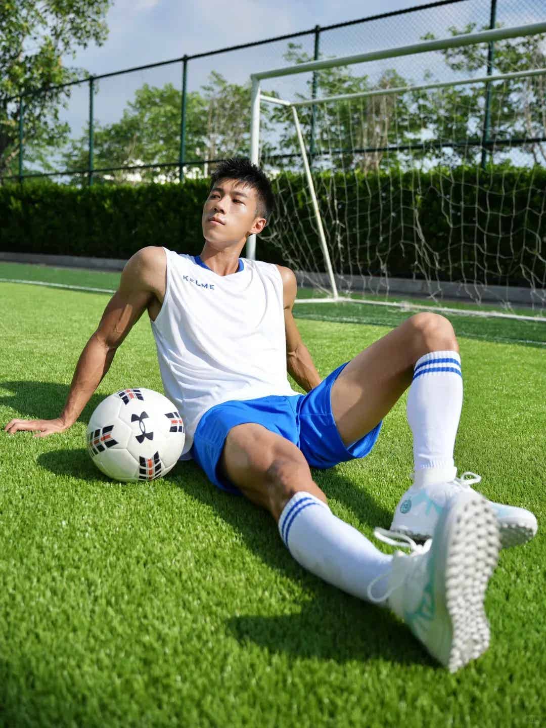 图片[12]-新年特辑｜珠江边那位红衣少年，是老天爷给岭南的冬日情书-小蓝短视频