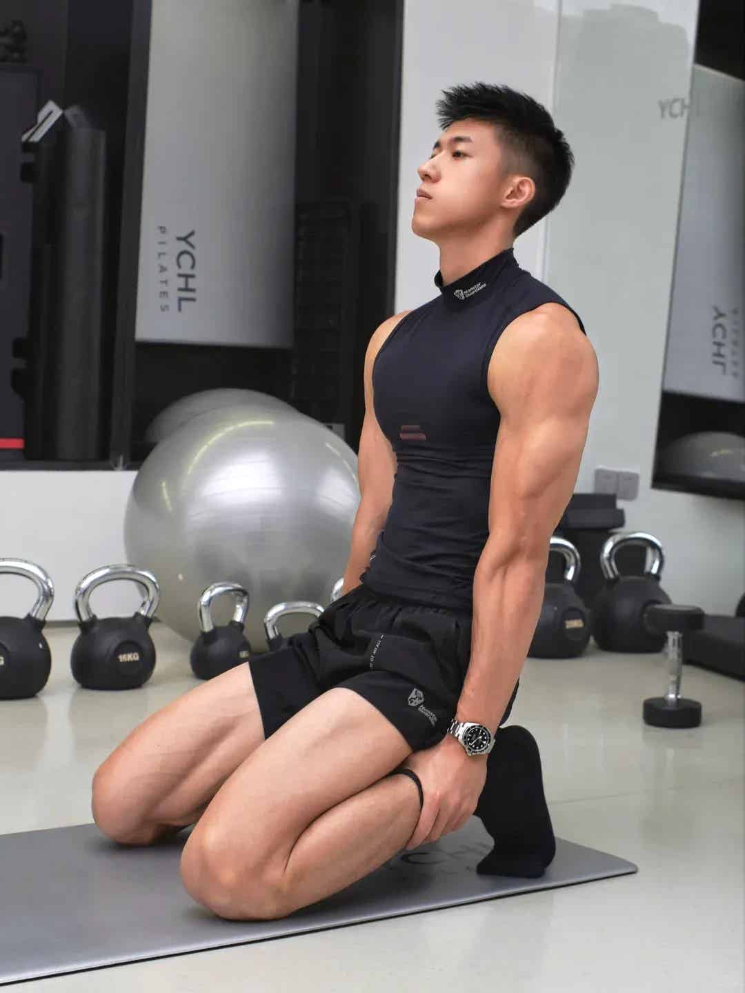 新年特辑｜珠江边那位红衣少年，是老天爷给岭南的冬日情书-小蓝短视频