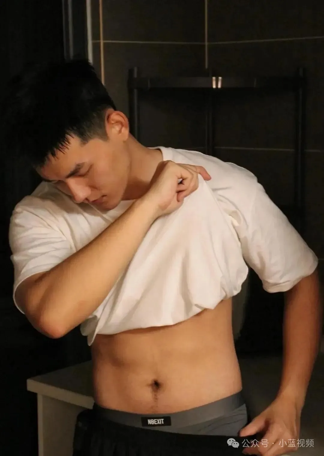 185cm粗壮肌肉汉子-小蓝短视频