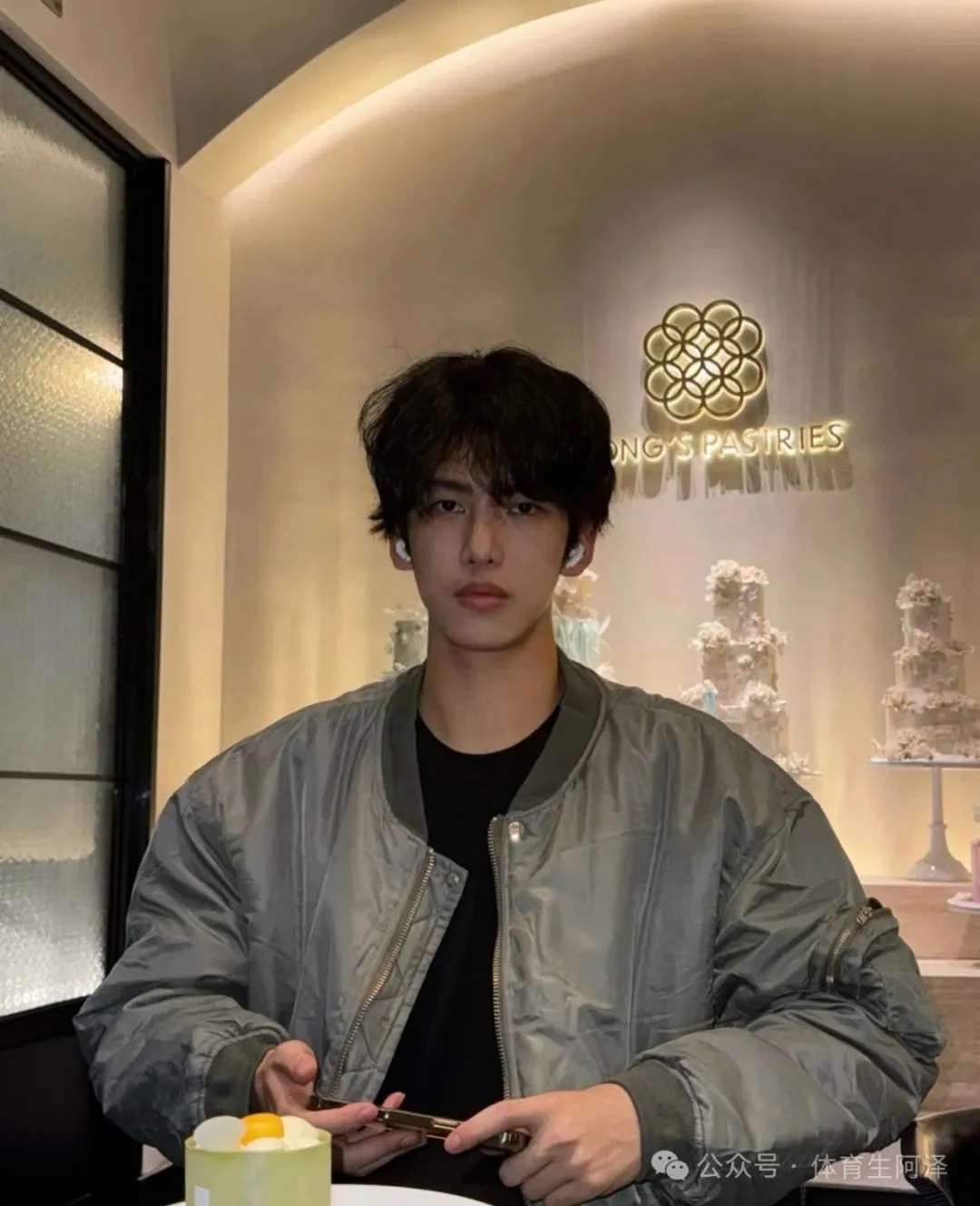 牛逼，山东体院校草塌方，曾同时和三名学长纠缠不清......