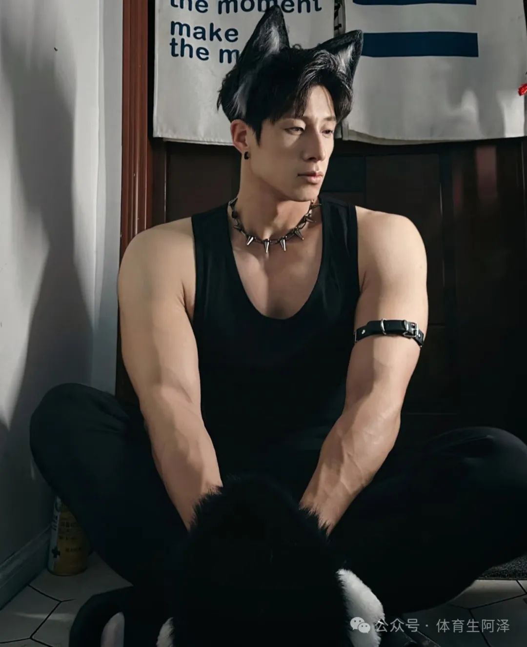 严重塌房，百万网红体育生刚分手就有新欢？体育生饥渴难耐......