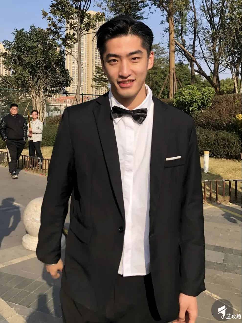 图片[5]-人家秋雅结婚，你一个大鼻子伴郎又唱又跳的！-小蓝短视频