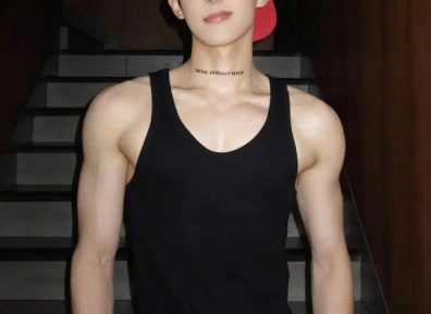 牛逼，辽宁体院校草塌房，曾同时和三名学弟纠缠不清......