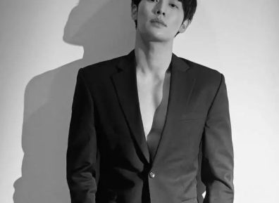 不到3小时跑完“全马”，韩国演员火出圈！真实年龄令人意外~