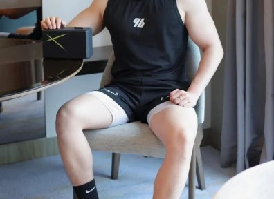 外企“打工魂”帆哥很香的日常：西装革履也能玩转健身圈？