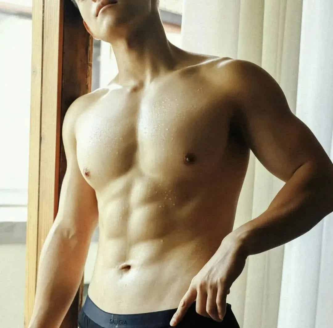 图片[5]-异域长相的肌肉Boy，太撩人~-小蓝短视频