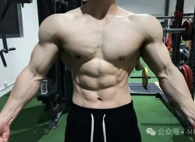 5个胸部训练动作，强化胸肌轮廓，打造饱满胸型