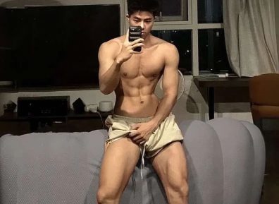 187cm寸头大鼻子体育生酒店自拍